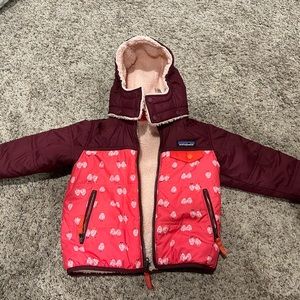 Patagonia reversible Tribbles coat size 3T